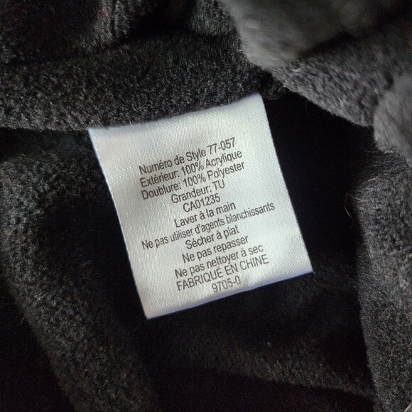 Simons black knit hat, infinity scarf & mitten set - Picture 11 of 14